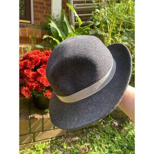 Vintage Liz Claiborne Gray Wool Fedora Hat W/ Light Gray Band Made In USA